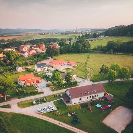 Penzion Na Podlesi Ve Zlate Korune Zlatá Koruna Екстериор снимка